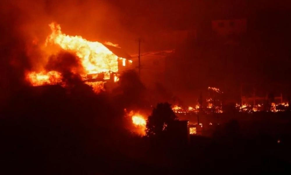 Κόλαση στη Χιλή: Πύρινη λαίλαπα στο Βαλπαραΐσο – Έχουν χάσει τη ζωή τους τουλάχιστον 46 άνθρωποι από τις φονικές πυρκαγιές (Βίντεο)